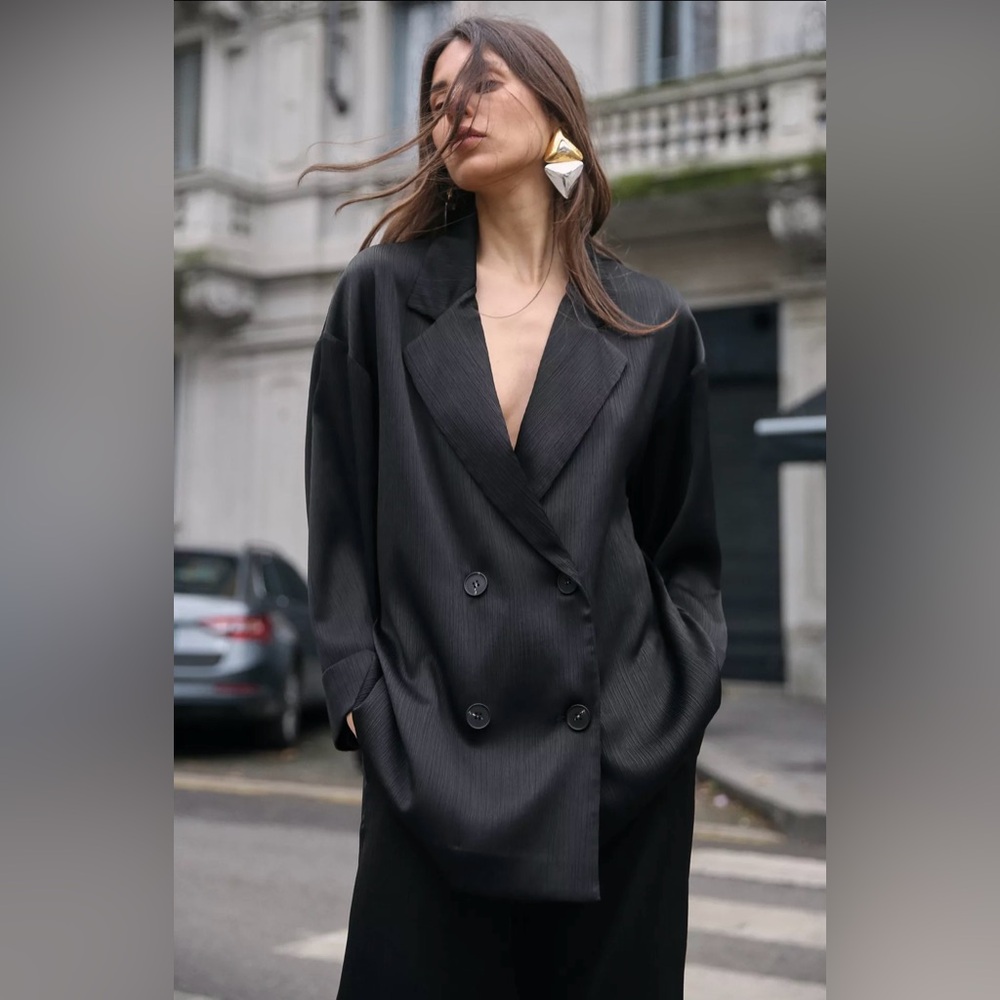 Zara Black Minimalist Suit